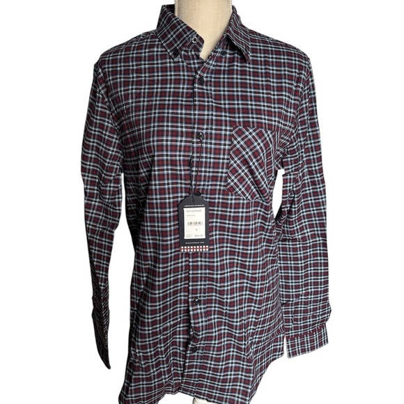Ben Sherman Men’s Button Down Shirt in Plaid Size Small NWT - Picture 2 of 8
